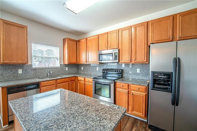 6595 Piazza Drive, Jonesboro, GA 30238