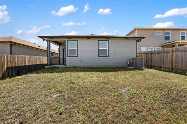 336 FAIRFAX Ave, San Marcos, TX 78666