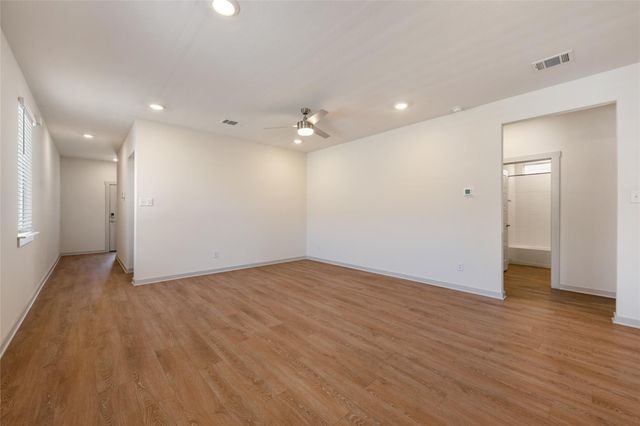 336 FAIRFAX Ave, San Marcos, TX 78666