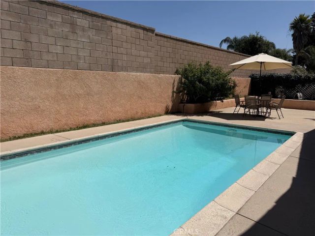 1529 E Hazeltine Street, Ontario, CA 91761