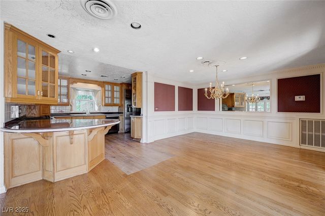 3753 Mountcrest Drive, Las Vegas, NV 89121