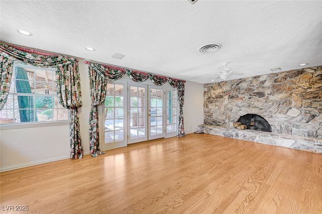 3753 Mountcrest Drive, Las Vegas, NV 89121