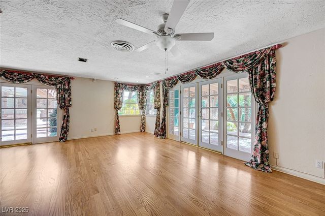 3753 Mountcrest Drive, Las Vegas, NV 89121