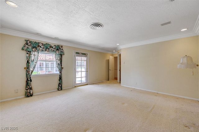 3753 Mountcrest Drive, Las Vegas, NV 89121