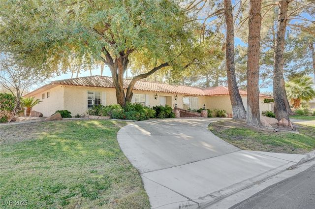 3753 Mountcrest Drive, Las Vegas, NV 89121