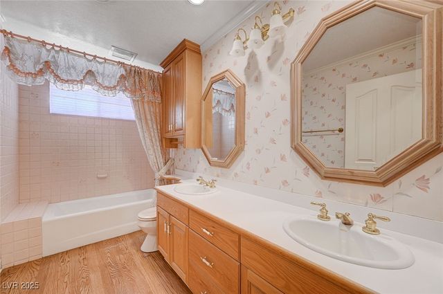 3753 Mountcrest Drive, Las Vegas, NV 89121