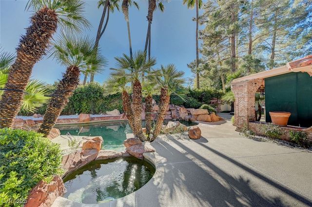 3753 Mountcrest Drive, Las Vegas, NV 89121