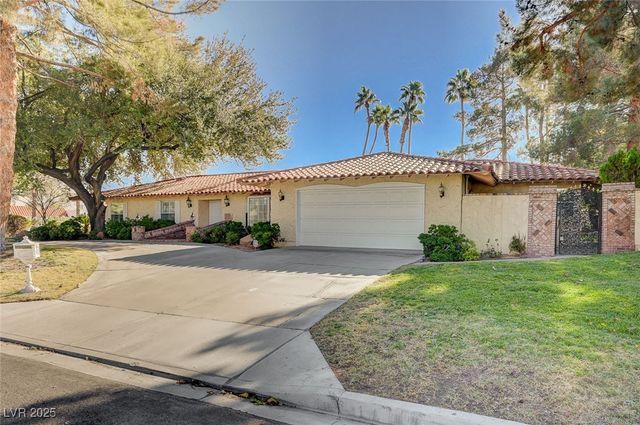 3753 Mountcrest Drive, Las Vegas, NV 89121