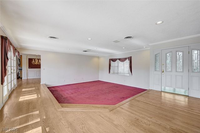 3753 Mountcrest Drive, Las Vegas, NV 89121