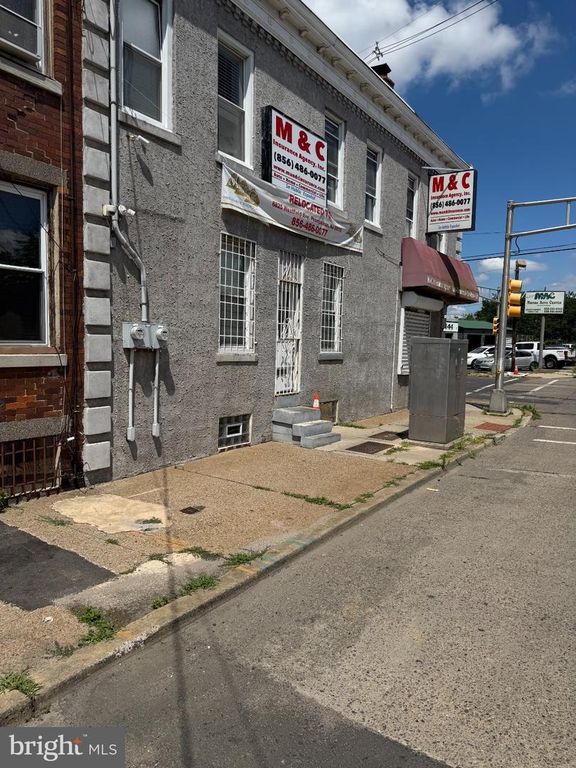 1024 CHESTNUT ST, CAMDEN, NJ 08103 — exterior