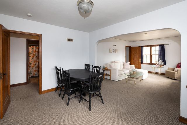 623 S 6th Street S, Moorhead, MN 56560