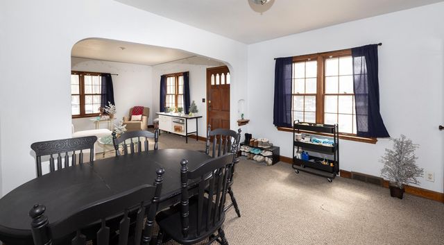 623 S 6th Street S, Moorhead, MN 56560