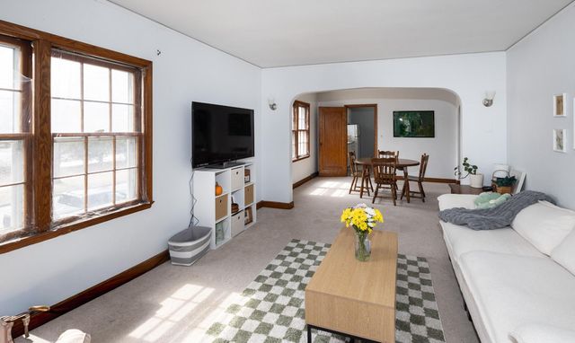 623 S 6th Street S, Moorhead, MN 56560