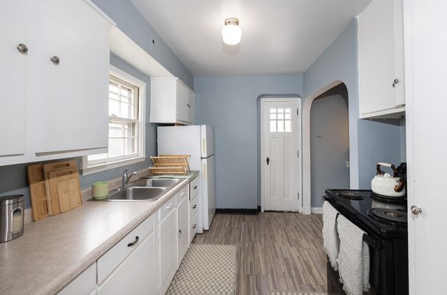 623 S 6th Street S, Moorhead, MN 56560