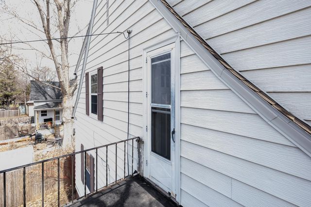 623 S 6th Street S, Moorhead, MN 56560