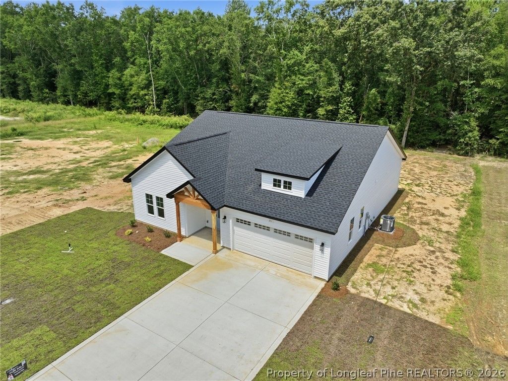 211 E 7th Avenue, Raeford, NC 28376 — photo 3