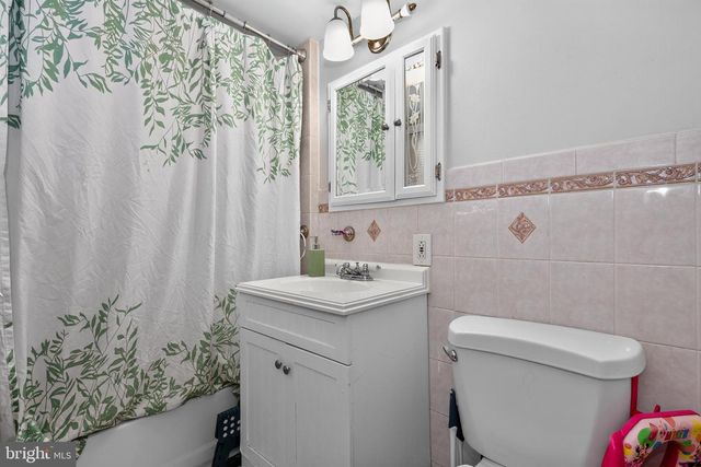 134 S SUSSEX ST, Gloucester City, NJ 08030