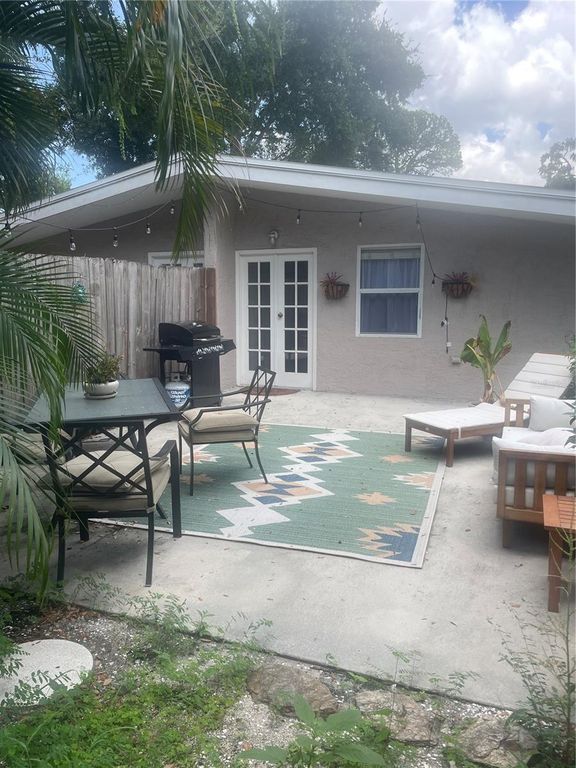 1930 9TH STREET, Sarasota, FL 34236