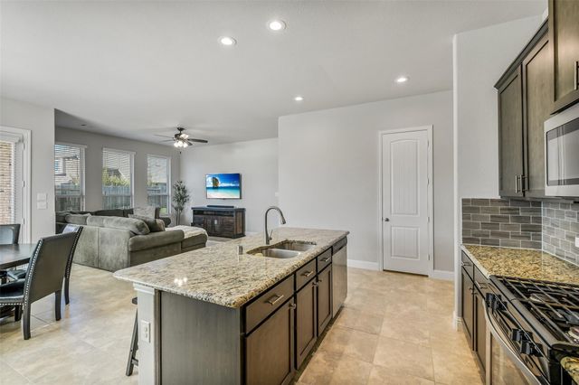 29534 Whitebrush Trace Drive, Spring, TX 77386