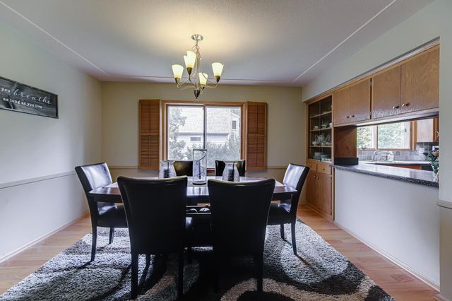 1525 Saint Croix Circle, Golden Valley, MN 55422