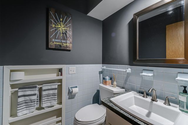 1525 Saint Croix Circle, Golden Valley, MN 55422