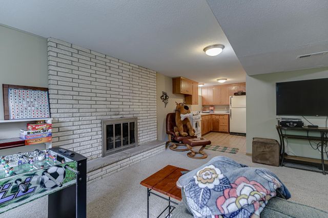 1525 Saint Croix Circle, Golden Valley, MN 55422