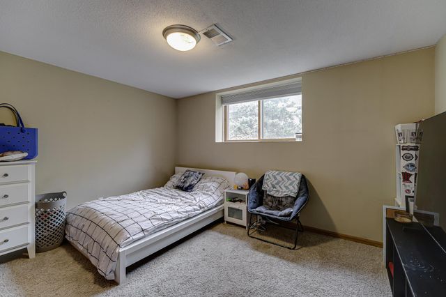1525 Saint Croix Circle, Golden Valley, MN 55422