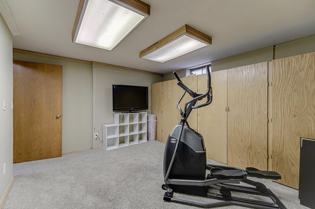 1525 Saint Croix Circle, Golden Valley, MN 55422