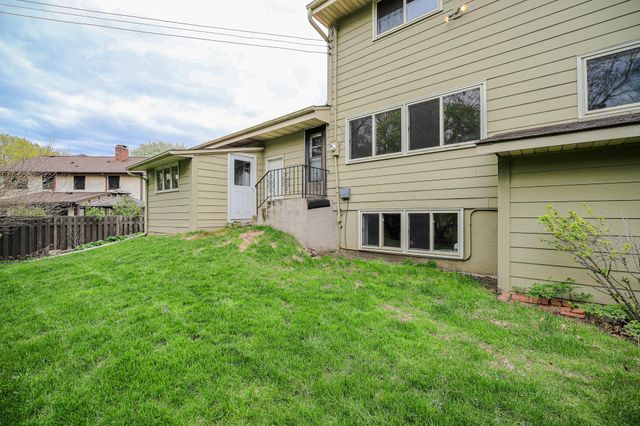 1525 Saint Croix Circle, Golden Valley, MN 55422