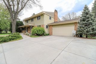 1525 Saint Croix Circle, Golden Valley, MN 55422