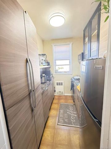 63-45 Saunders Street 5J, Rego Park, NY 11374