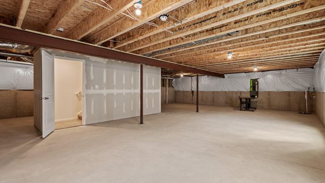 7483 E 116th Place, Winfield, IN 46307