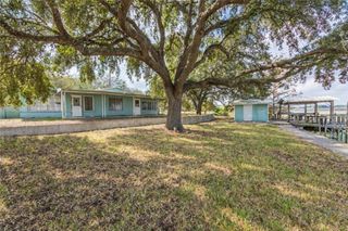 195 Carmel Dr, Sandia, TX 78383