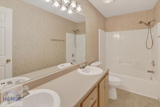 333 Clairemore Circle, Hinesville, GA 31313