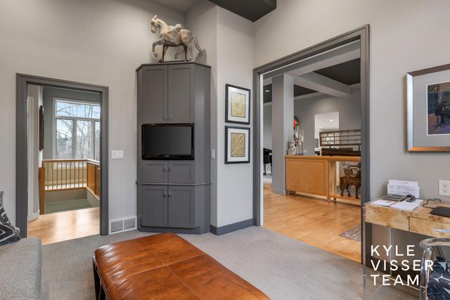 1798 Flowers Mill Drive NE, Grand Rapids, MI 49525