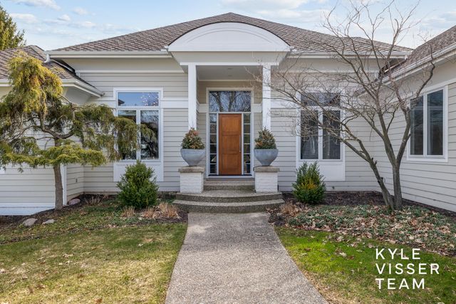 1798 Flowers Mill Drive NE, Grand Rapids, MI 49525