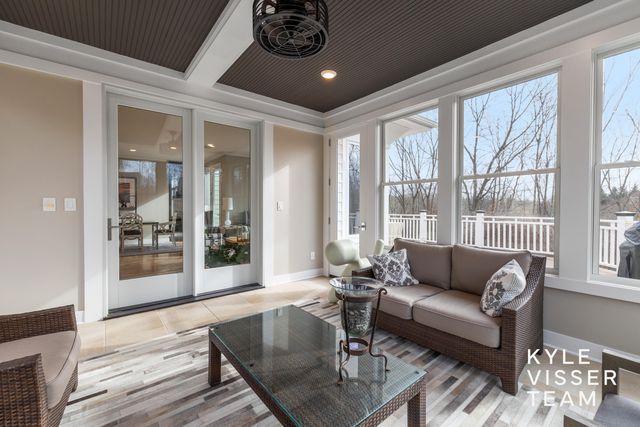 1798 Flowers Mill Drive NE, Grand Rapids, MI 49525
