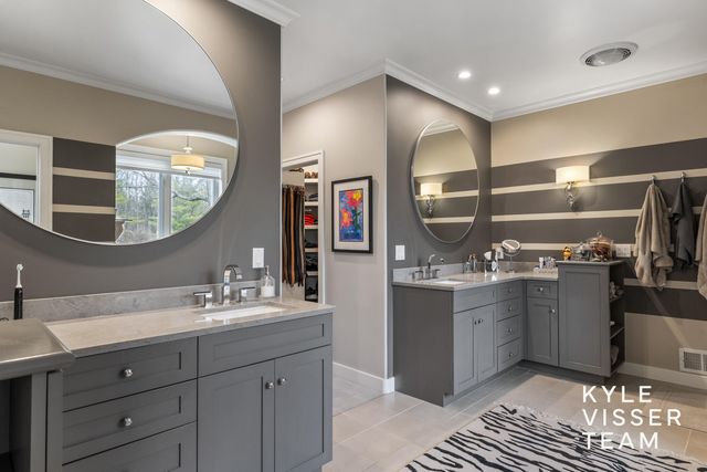 1798 Flowers Mill Drive NE, Grand Rapids, MI 49525
