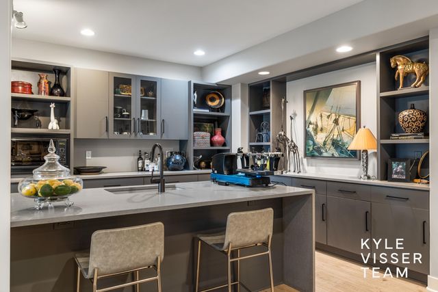1798 Flowers Mill Drive NE, Grand Rapids, MI 49525