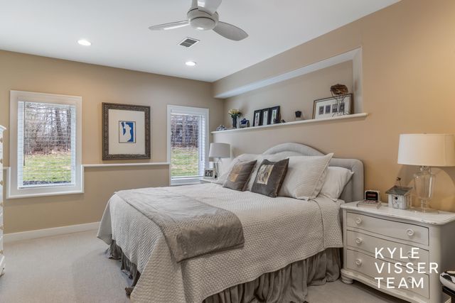 1798 Flowers Mill Drive NE, Grand Rapids, MI 49525