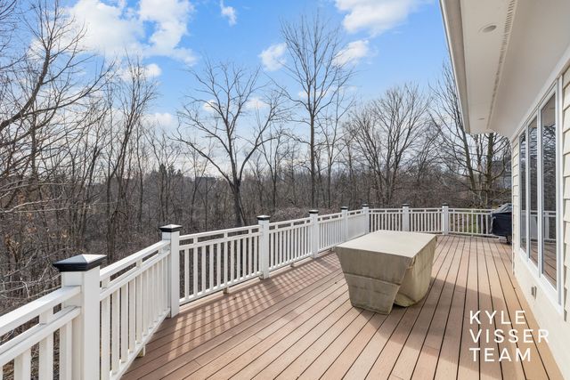 1798 Flowers Mill Drive NE, Grand Rapids, MI 49525