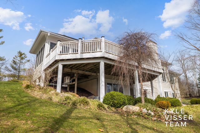 1798 Flowers Mill Drive NE, Grand Rapids, MI 49525