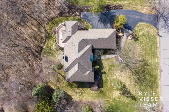 1798 Flowers Mill Drive NE, Grand Rapids, MI 49525
