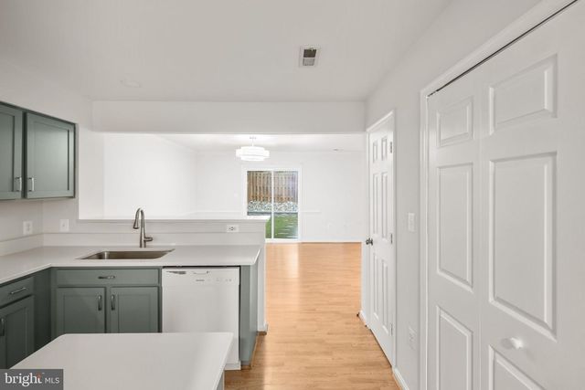 2 REGENCY DR, Stafford, VA 22554