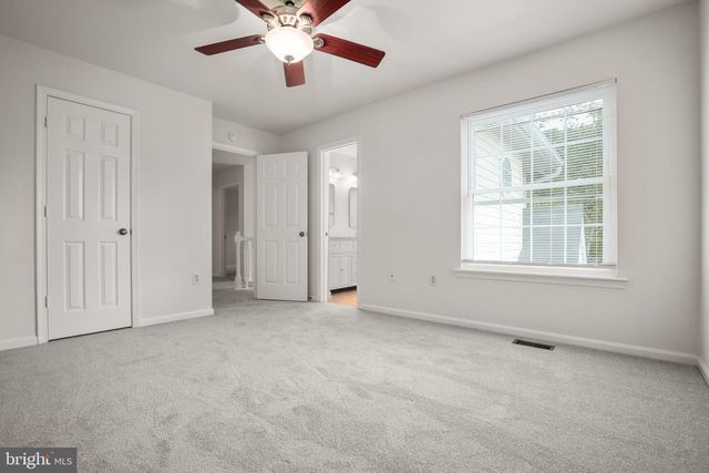 2 REGENCY DR, Stafford, VA 22554