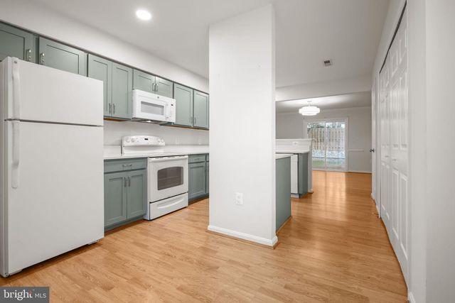 2 REGENCY DR, Stafford, VA 22554
