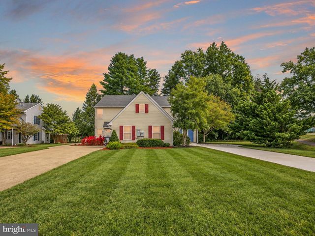 2 REGENCY DR, Stafford, VA 22554
