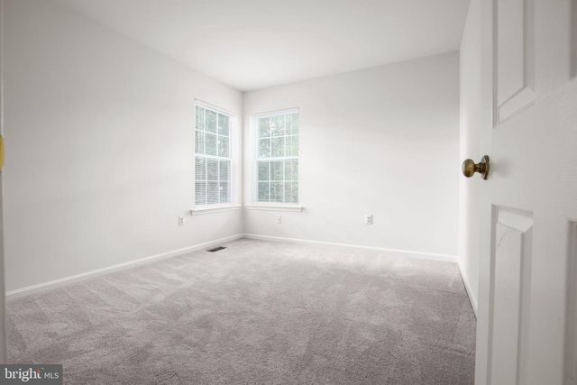 2 REGENCY DR, Stafford, VA 22554
