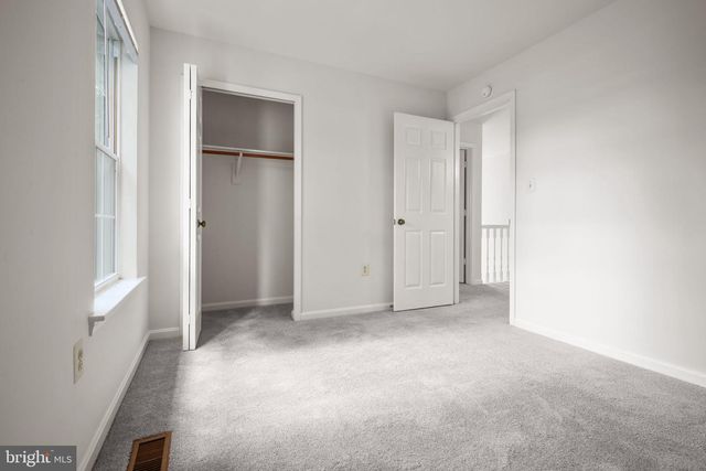 2 REGENCY DR, Stafford, VA 22554