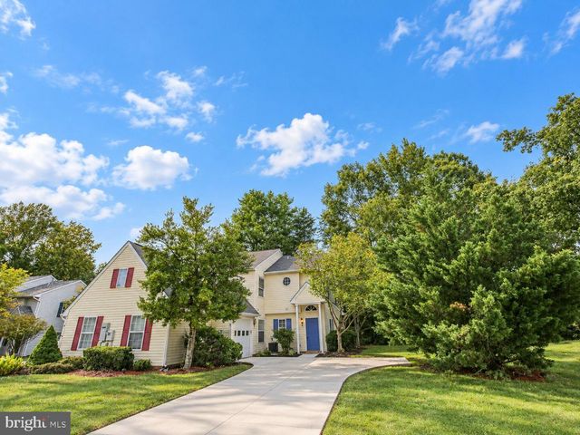 2 REGENCY DR, Stafford, VA 22554